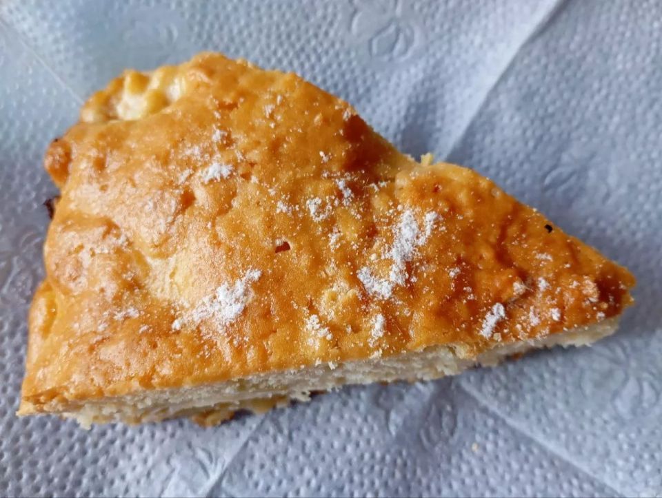 Несколько простых продуктов — и на столе ароматный медовый пирог: станет вашей «ходовой» выпечкой к чаю Несколько простых продуктов — и на столе ароматный медовый пирог: станет вашей «ходовой» выпечкой к чаю