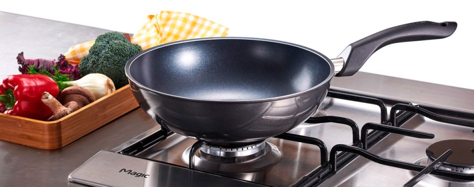 Опасности старых сковород и советы по уходу