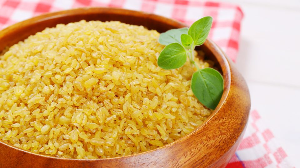 Диетолог назвала «вредную» для красоты лица крупу