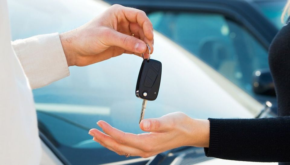 Как арендовать автомобиль: полезные советы для беззаботного путешествия