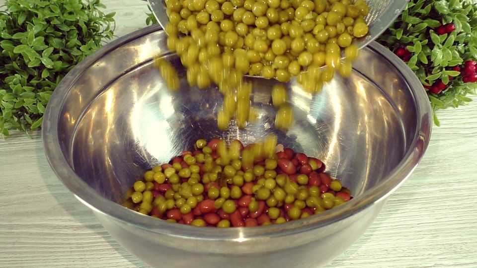 Салат с фасолью без майонеза: быстрое и питательное решение для каждого стола