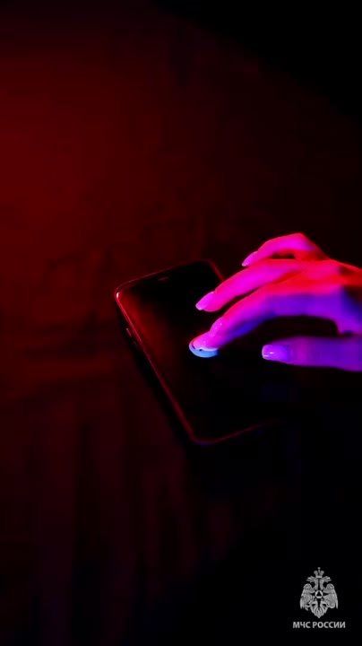 #МЧСвТренде. Пожарный извещатель - это безопасно и модно Прибор подаст звук при малейшем задымлении - спасешься сам и предупредишь об опасности других