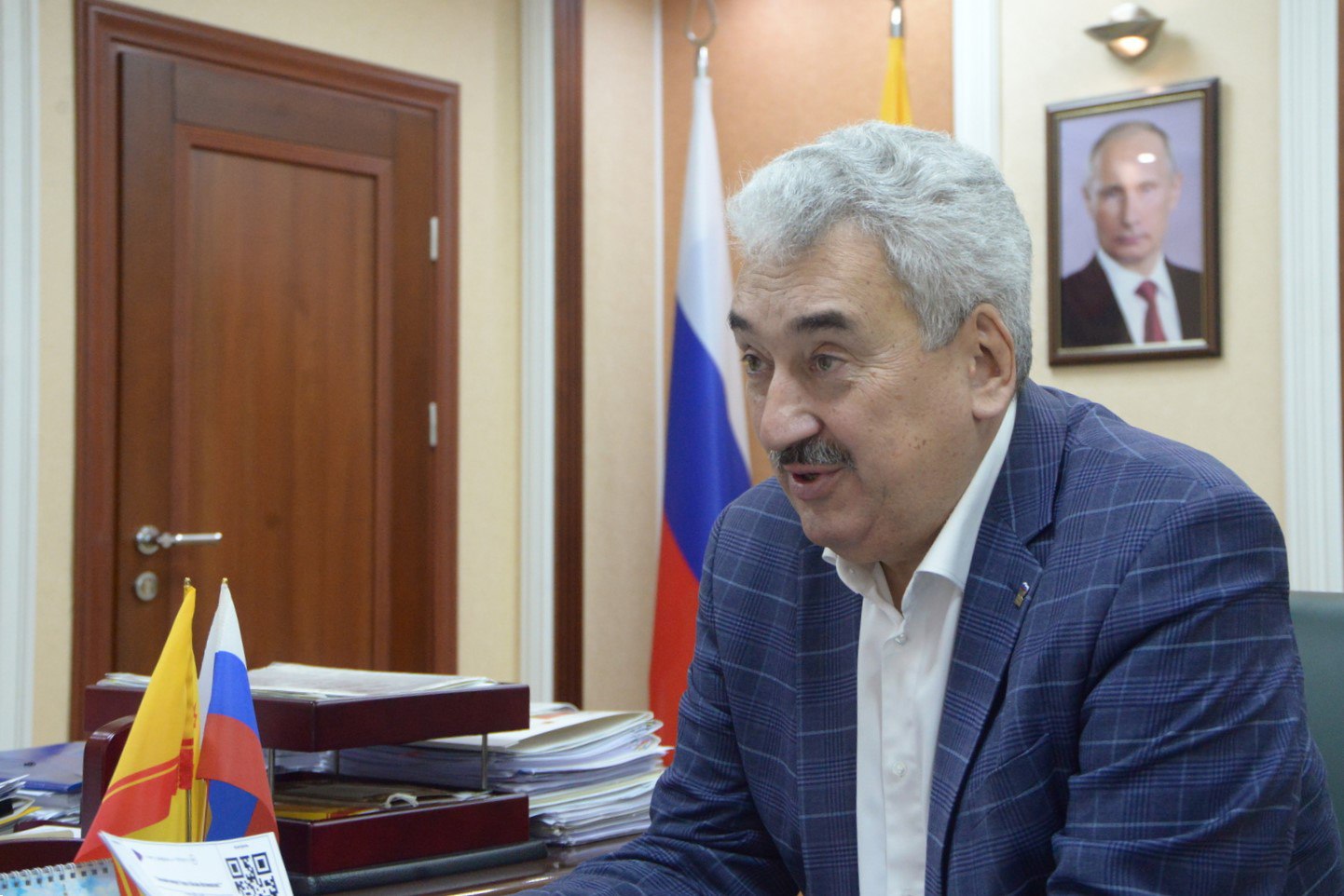 Леонид Черкесов: Обсудил с талантливым чувашским баянистом Егором Матвеевским перспективы развития народной инструментальной музыки Леонид Черкесов: Обсудил с талантливым чувашским баянистом Егором Матвеевским перспективы развития народной инструментальной музыки