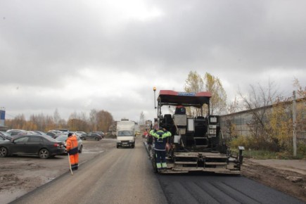 Вы же спрашивали, что происходит на Лапсарском? Капремонт здесь - в самом разгаре!