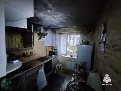 #Сводка_МЧС_Чувашии. Вчера в Чебоксарах зарегистрированы 2 пожара Утром возгорание произошло в трехкомнатной квартире в доме N 41 по Эгерскому бульвару