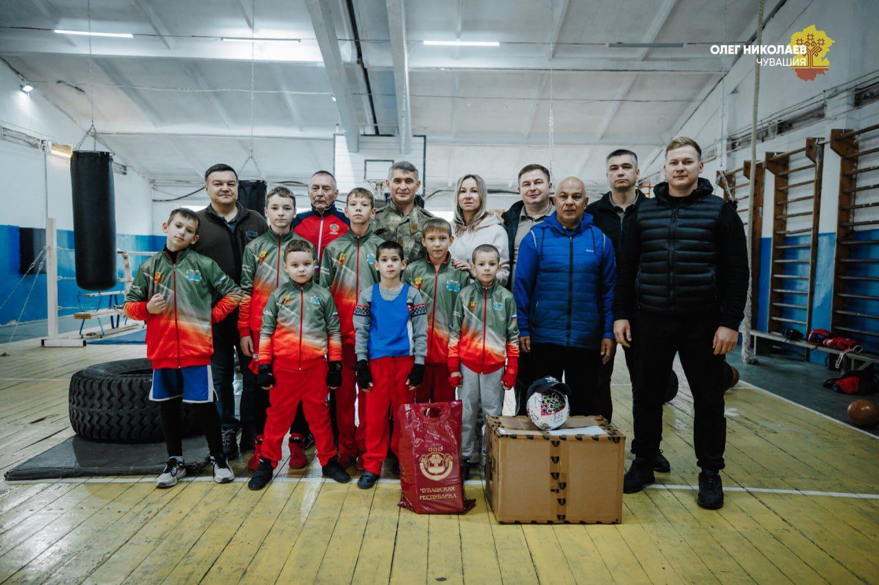 Олег Николаев посетил Осипенковскую школу в Бердянском округе Олег Николаев посетил Осипенковскую школу в Бердянском округе