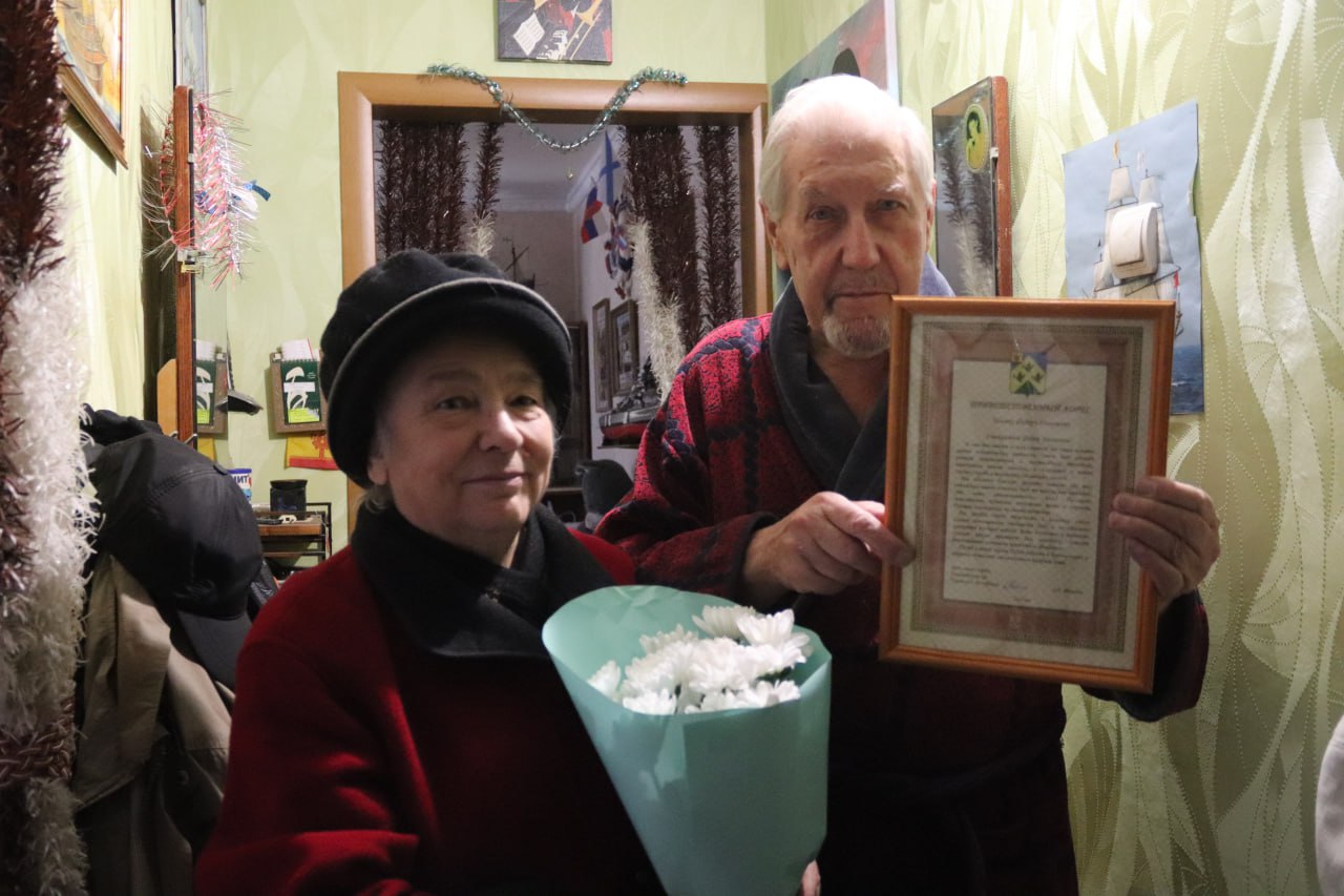 Помним и чтим!. Ежегодно 30 октября наша страна отмечает одну из самых печальных и трагических дат в своей истории - День памяти жертв политических репрессий Помним и чтим!. Ежегодно 30 октября наша страна отмечает одну из самых печальных и трагических дат в своей истории - День памяти жертв политических репрессий