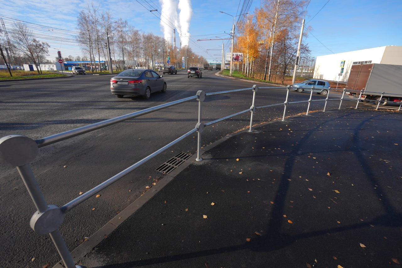 Сегодня Марпосадское шоссе — дорога с самым интенсивным трафиком — прошла приемку после капитального ремонта в рамках нацпроекта «Инфраструктура для жизни» Сегодня Марпосадское шоссе — дорога с самым интенсивным трафиком — прошла приемку после капитального ремонта в рамках нацпроекта «Инфраструктура для жизни»