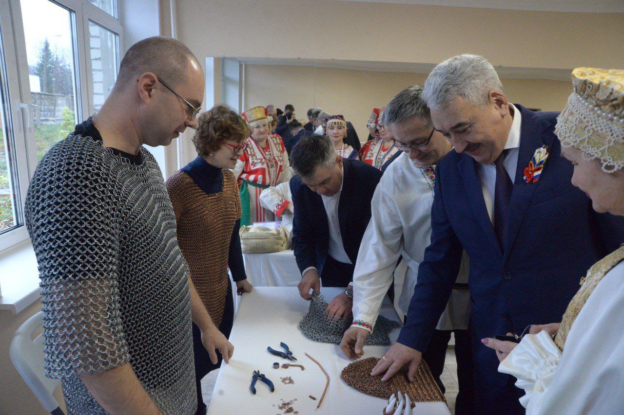 Леонид Черкесов: В День народного единства Дом дружбы народов в Чебоксарах стал центром красочного и душевного праздника Леонид Черкесов: В День народного единства Дом дружбы народов в Чебоксарах стал центром красочного и душевного праздника