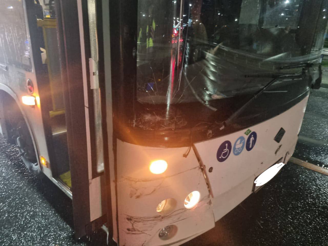 В ДТП на улице Тракторостроителей в Чебоксарах пострадала пятилетняя девочка В ДТП на улице Тракторостроителей в Чебоксарах пострадала пятилетняя девочка