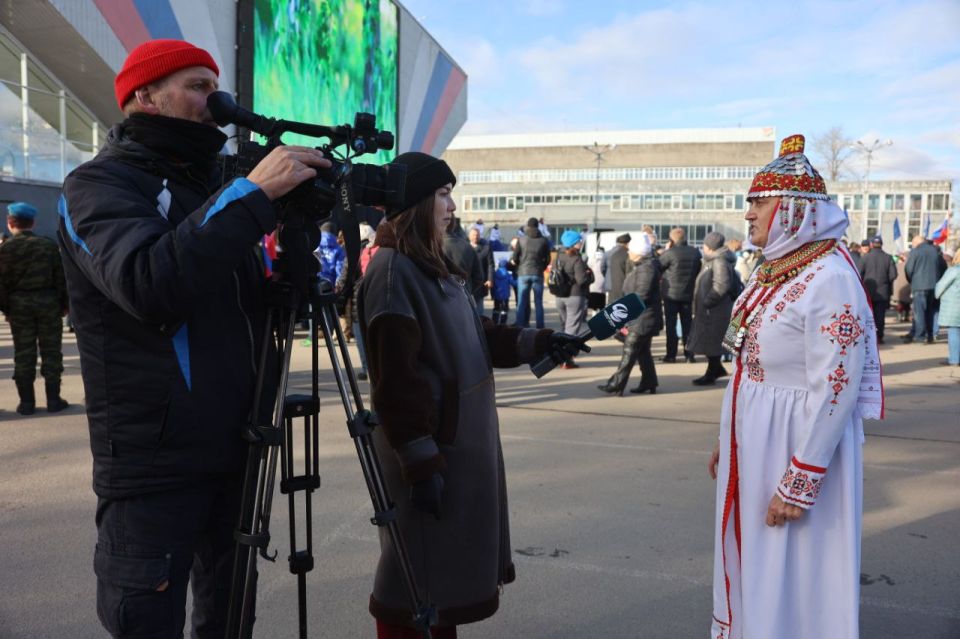 «Народов много – Родина одна!» «Народов много – Родина одна!»