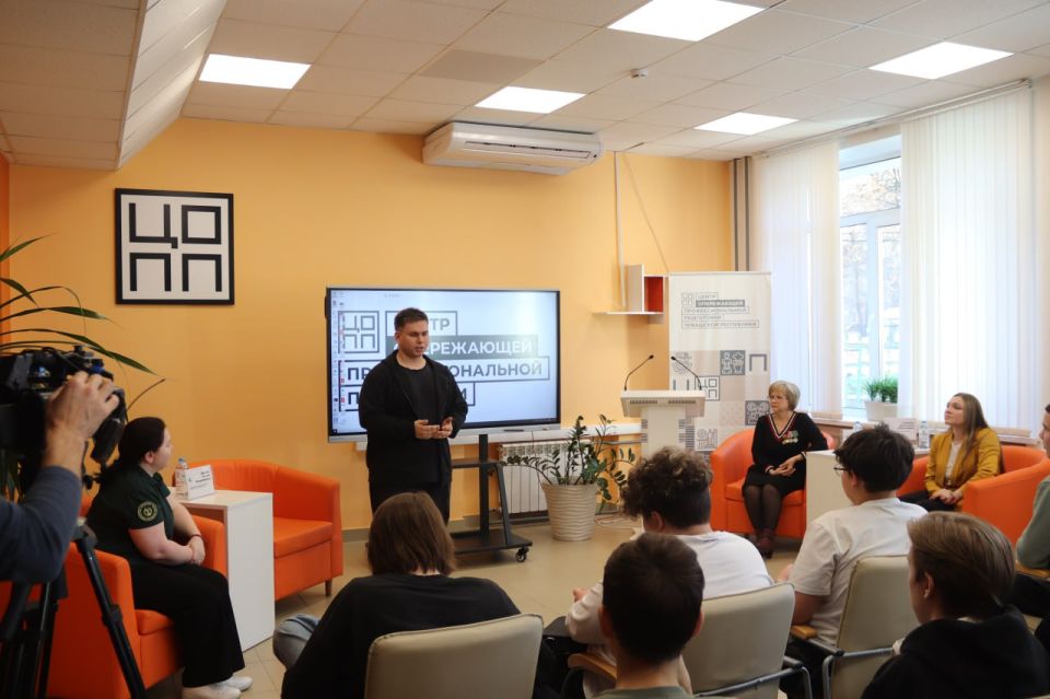 Новочебоксарск присоединился ко Всероссийской акции "Россия - семья семей" Новочебоксарск присоединился ко Всероссийской акции "Россия - семья семей"