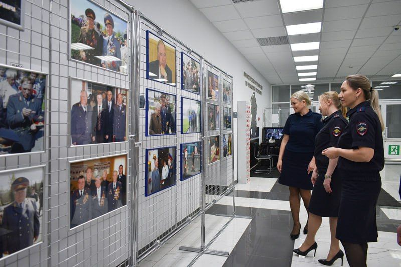 В Чувашии полицейские поздравили с юбилеем почетного председателя республиканской общественной организации ветеранов внутренних дел генерал-майора милиции Михаила Федоровича Киселева В Чувашии полицейские поздравили с юбилеем почетного председателя республиканской общественной организации ветеранов внутренних дел генерал-майора милиции Михаила Федоровича Киселева