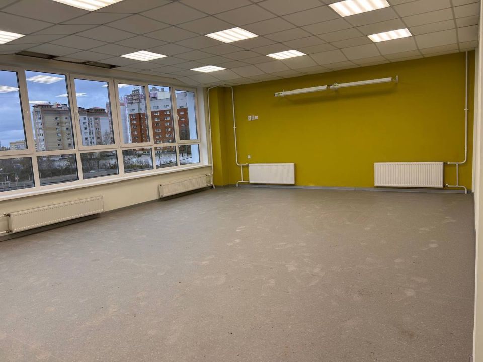 Капитальный ремонт в чебоксарской гимназии № 4 выходит на финишную прямую Капитальный ремонт в чебоксарской гимназии № 4 выходит на финишную прямую