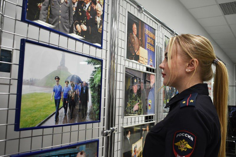 В Чувашии полицейские поздравили с юбилеем почетного председателя республиканской общественной организации ветеранов внутренних дел генерал-майора милиции Михаила Федоровича Киселева В Чувашии полицейские поздравили с юбилеем почетного председателя республиканской общественной организации ветеранов внутренних дел генерал-майора милиции Михаила Федоровича Киселева