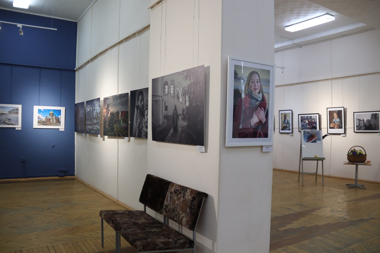 Приглашаем на открытие выставки Владимира Макарова "Это все мое родное..." Приглашаем на открытие выставки Владимира Макарова "Это все мое родное..."