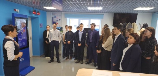 С начала года Кадровый центр Чувашии трудоустроил почти 13 тысяч подростков — это 99% от всех обратившихся в службу занятости