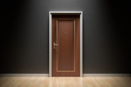 Как и чем отмыть металлическую дверь после ремонта: советы хозяек