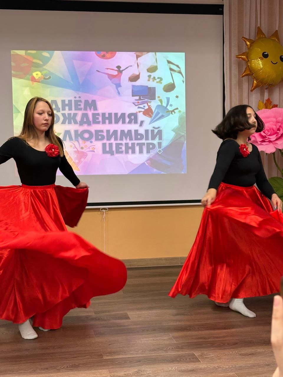 Полицейские и общественники Чебоксар поздравили подшефный детский дом с днем рождения Полицейские и общественники Чебоксар поздравили подшефный детский дом с днем рождения