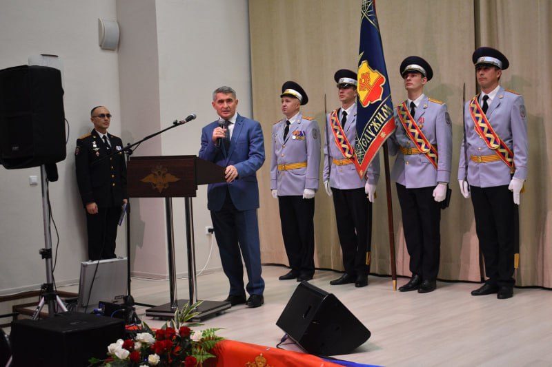 В МВД по Чувашской Республике вручили награды отличившимся сотрудникам В МВД по Чувашской Республике вручили награды отличившимся сотрудникам