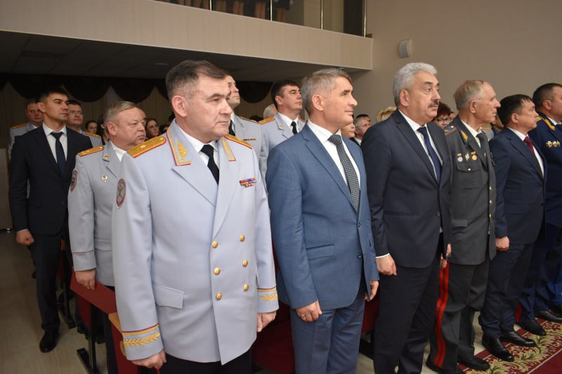 В МВД по Чувашской Республике вручили награды отличившимся сотрудникам В МВД по Чувашской Республике вручили награды отличившимся сотрудникам