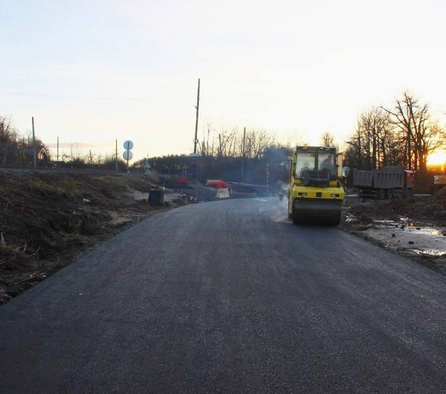 В Чебоксарах асфальтируют дорогу к Центру зимних видов спорта