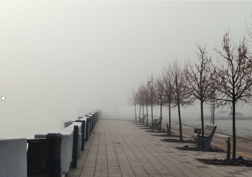 В соответствии с информацией Центра гидрометеорологии и мониторинга окружающей среды в Чебоксарах сохраняется "ЖЕЛТЫЙ" уровень опасности (туман видимостью 500 метров и менее)