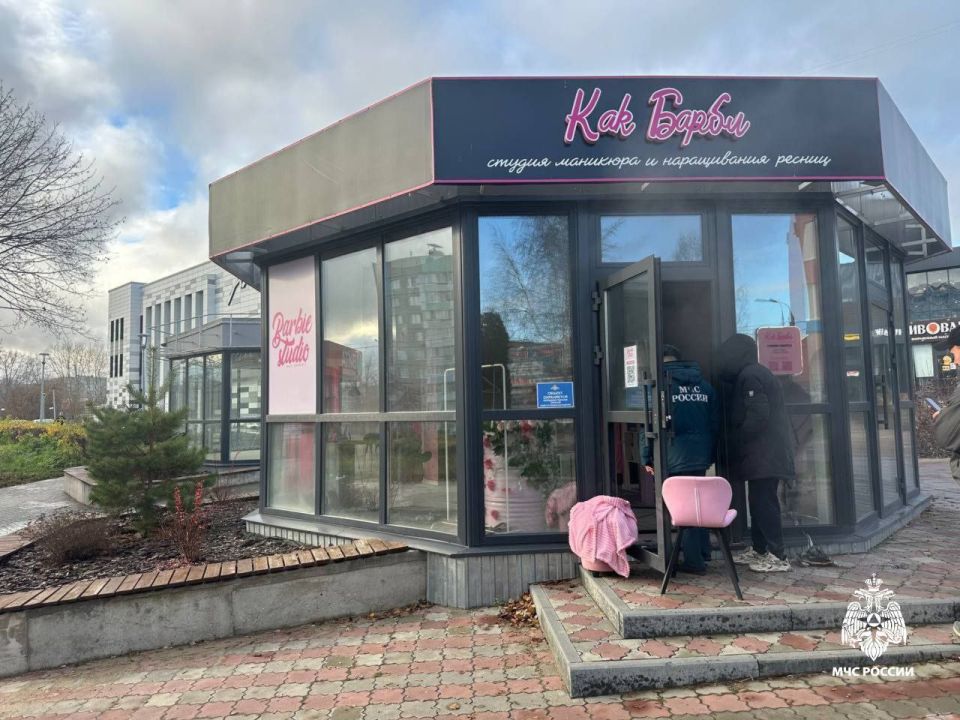 #Сводка_МЧС_Чувашии. За минувшие сутки зарегистрирован 1 пожар - в Новочебоксарске Около полудня 11 ноября произошел пожар в салоне красоты на улице Винокурова