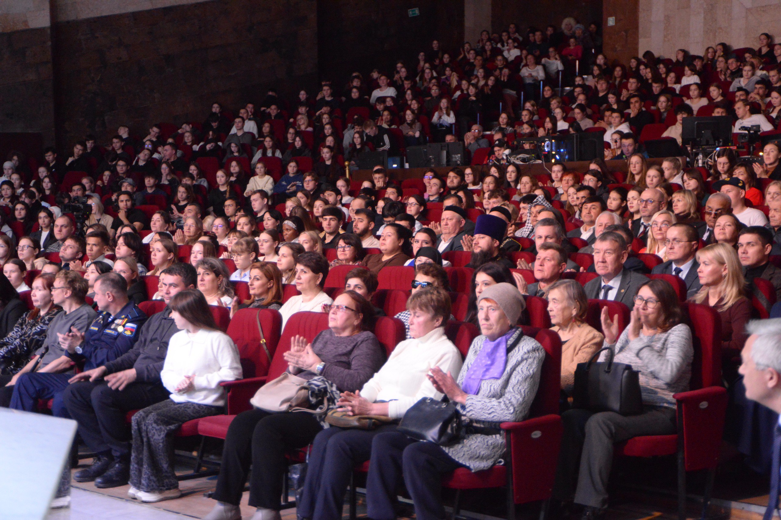 Леонид Черкесов: Россия — это уникальная страна, чья сила всегда заключалась не только в просторах, но и в единстве народов, населяющих ее Леонид Черкесов: Россия — это уникальная страна, чья сила всегда заключалась не только в просторах, но и в единстве народов, населяющих ее