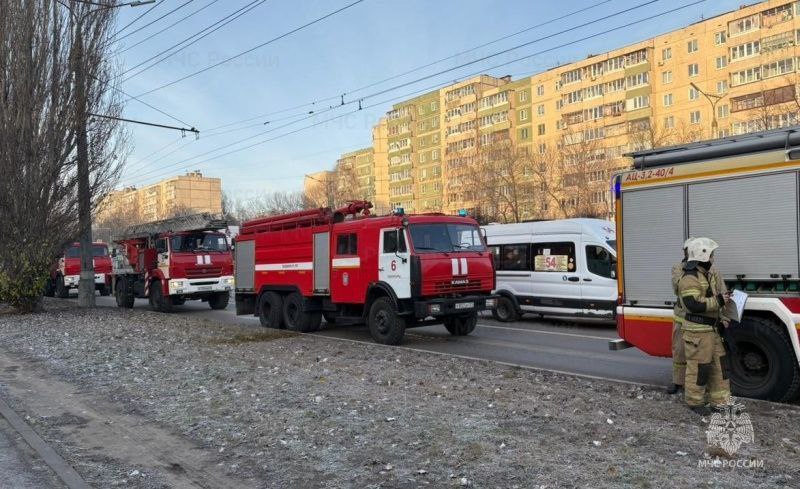 В Чебоксарах прошли пожарные учения в торговом центре В Чебоксарах прошли пожарные учения в торговом центре