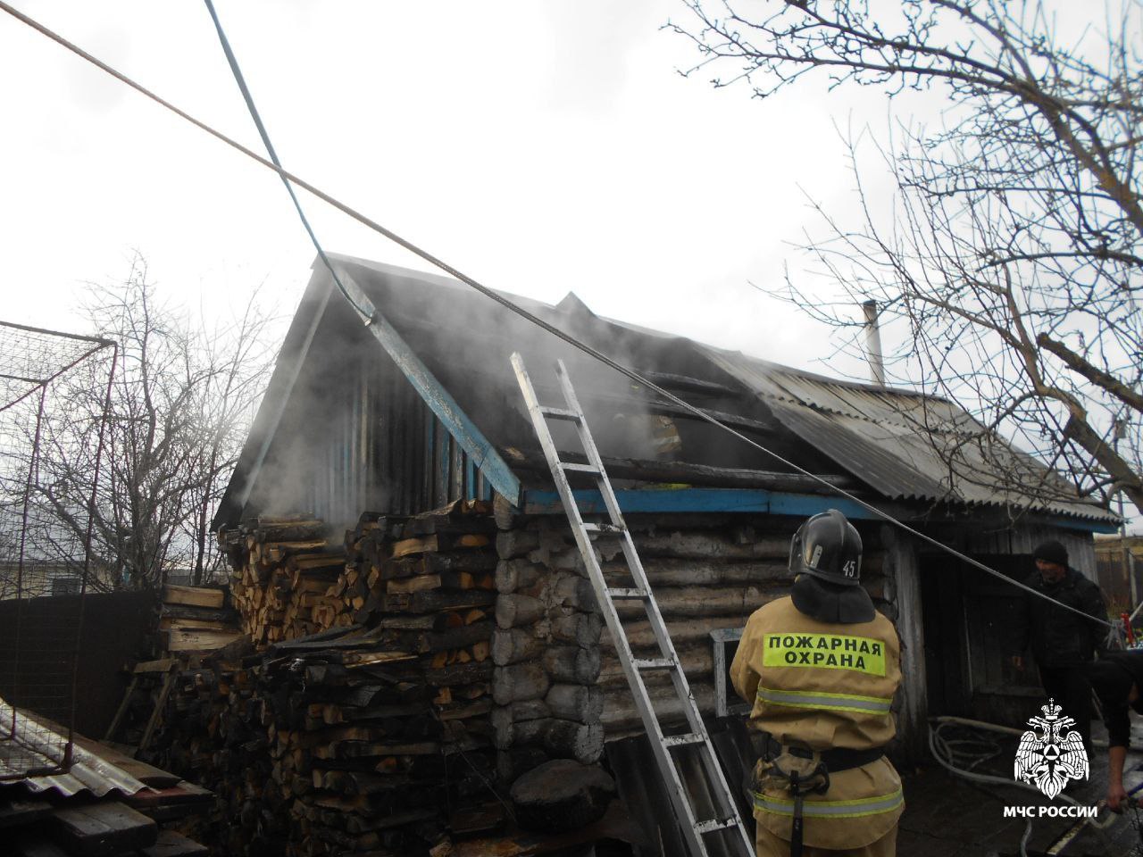 Пожары, аварии и трагедия на Волге: происшествия одного дня в Чувашии