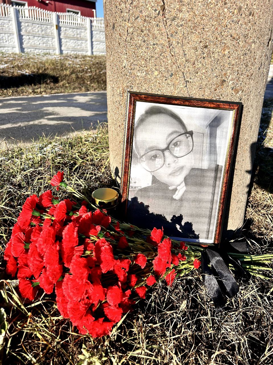 Во Всемирный день памяти погибших в ДТП сотрудники Госавтоинспекции Чувашии провели торжественно-траурную церемонию на месте аварии со смертельным исходом