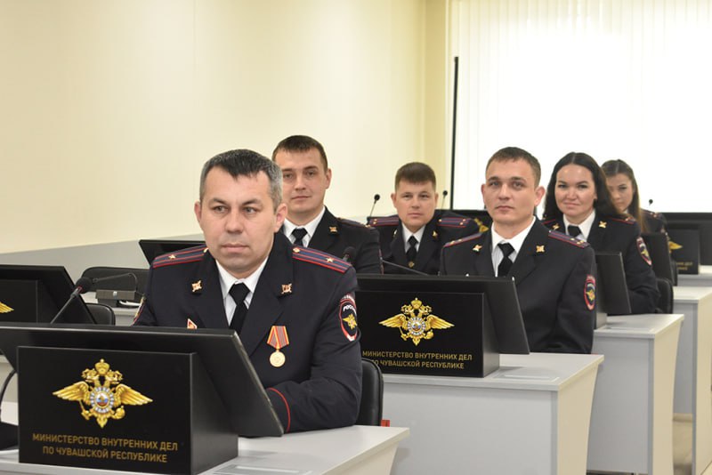В Чувашии благодаря участковым уполномоченным полиции раскрыто 1 200 преступлений В Чувашии благодаря участковым уполномоченным полиции раскрыто 1 200 преступлений