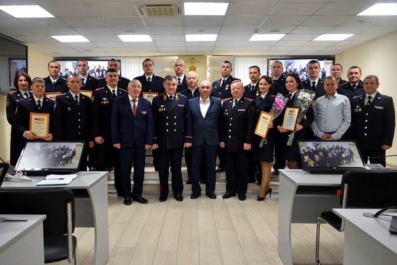 В Чувашии благодаря участковым уполномоченным полиции раскрыто 1 200 преступлений В Чувашии благодаря участковым уполномоченным полиции раскрыто 1 200 преступлений