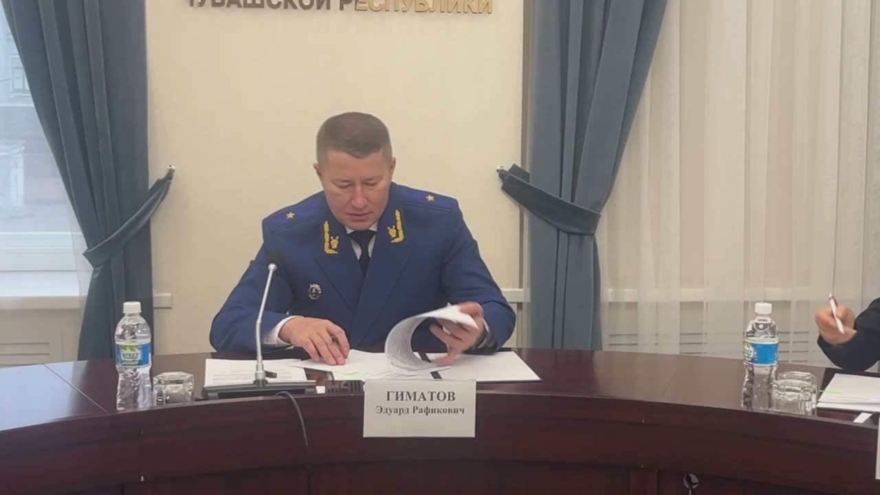 Прокурор Чувашской Республики Эдуард Гиматов и уполномоченный по правам ребёнка в Чувашии Алевтина Федорова подписали новое соглашение о сотрудничестве