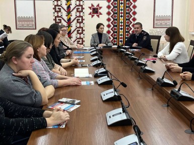 В Чувашском государственном институте культуры и искусств прошел Единый информационный день по безопасности дорожного движения