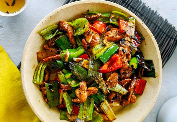 Откройте для себя уникальный вкус Хунаньской кухни: попробуйте курицу с характером