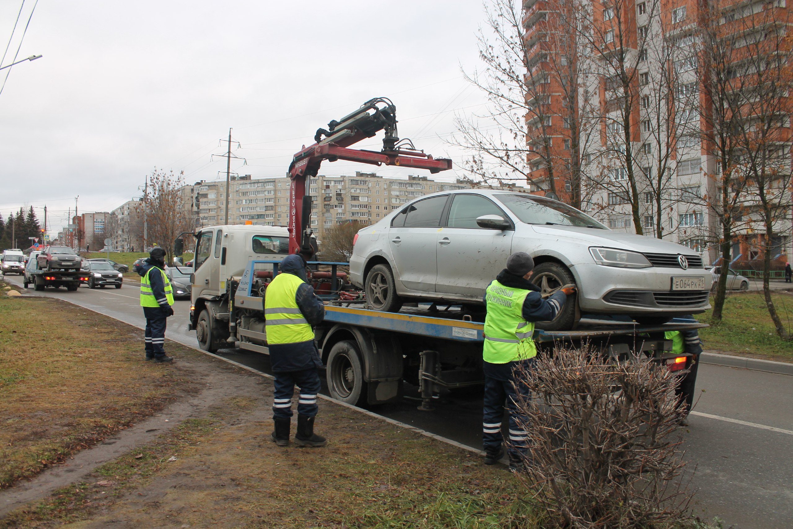 В Чебоксарах проводятся рейды по эвакуации транспорта, оставленного под запрещающими знаками В Чебоксарах проводятся рейды по эвакуации транспорта, оставленного под запрещающими знаками