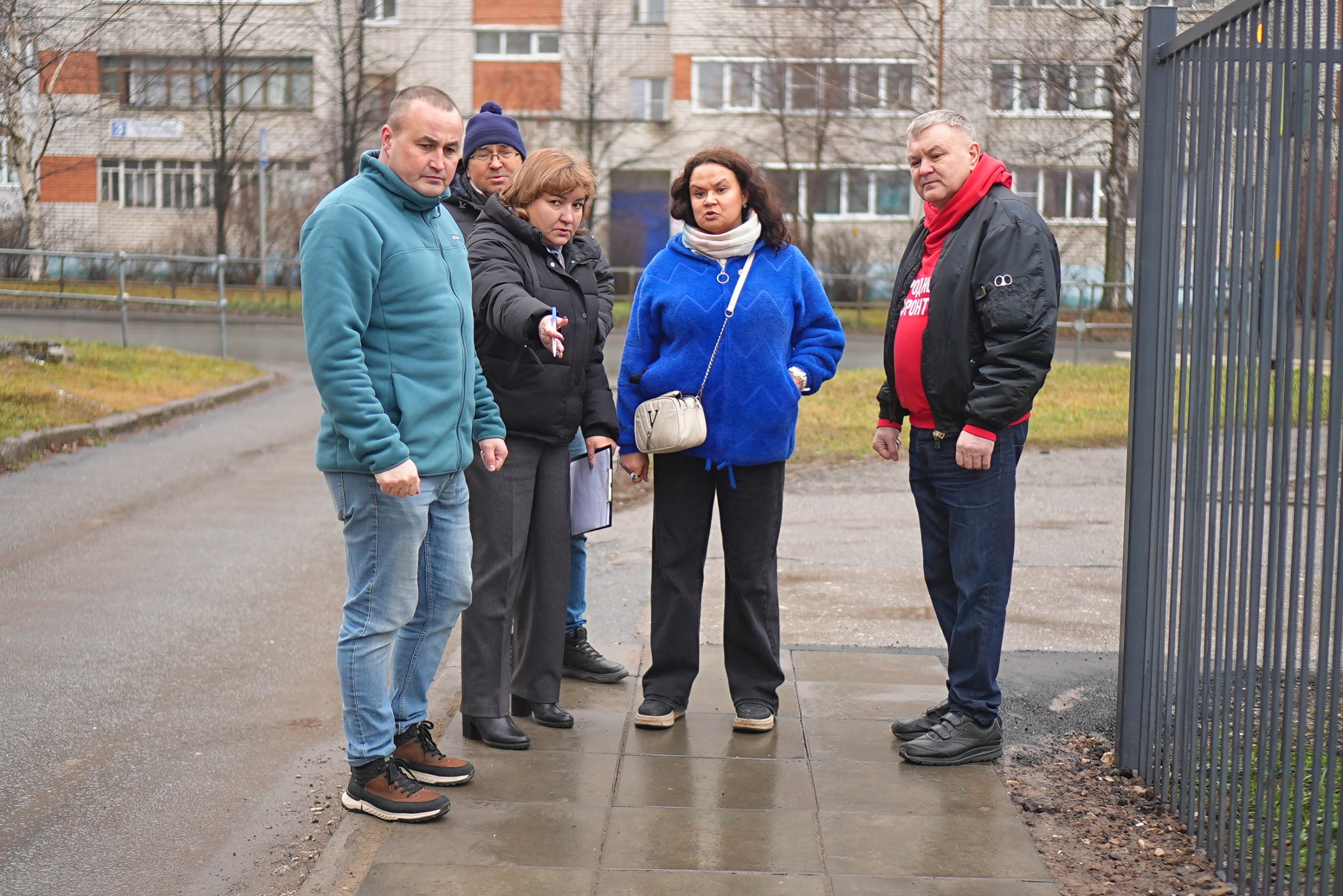 Сегодня в Чебоксарах 13 тротуаров общей площадью почти 4 тыс Сегодня в Чебоксарах 13 тротуаров общей площадью почти 4 тыс