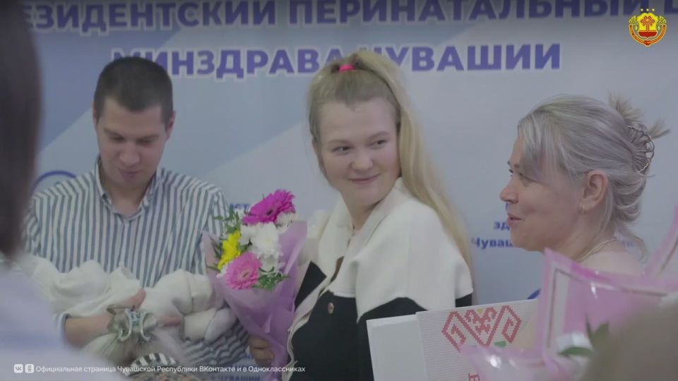 В преддверии Дня матери в Президентском перинатальном центре прошла акция «Безопасная дорога детства»