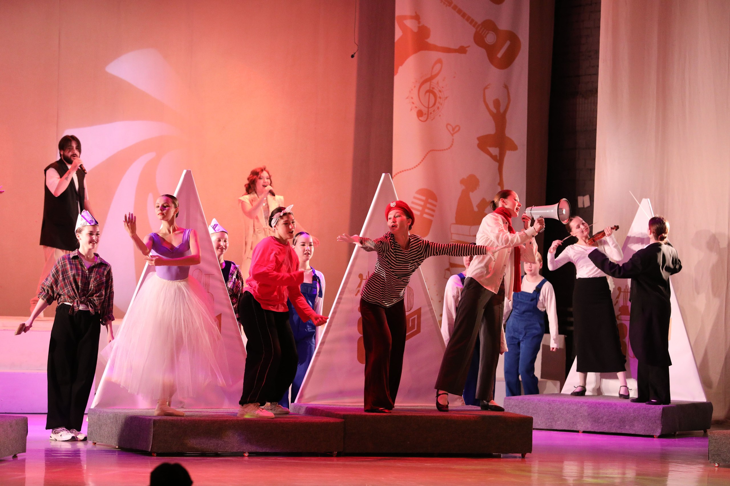 Чувашский государственный институт культуры и колледж культуры – именинники! Чувашский государственный институт культуры и колледж культуры – именинники!