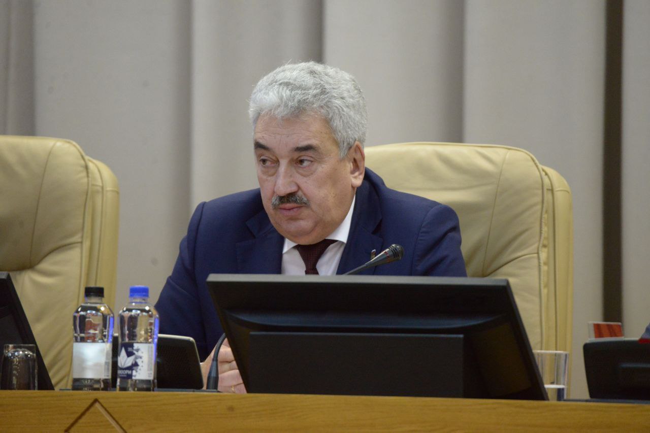 Леонид Черкесов: Госсовет Чувашии утвердил республиканский бюджет на 2026 – 2028 годы