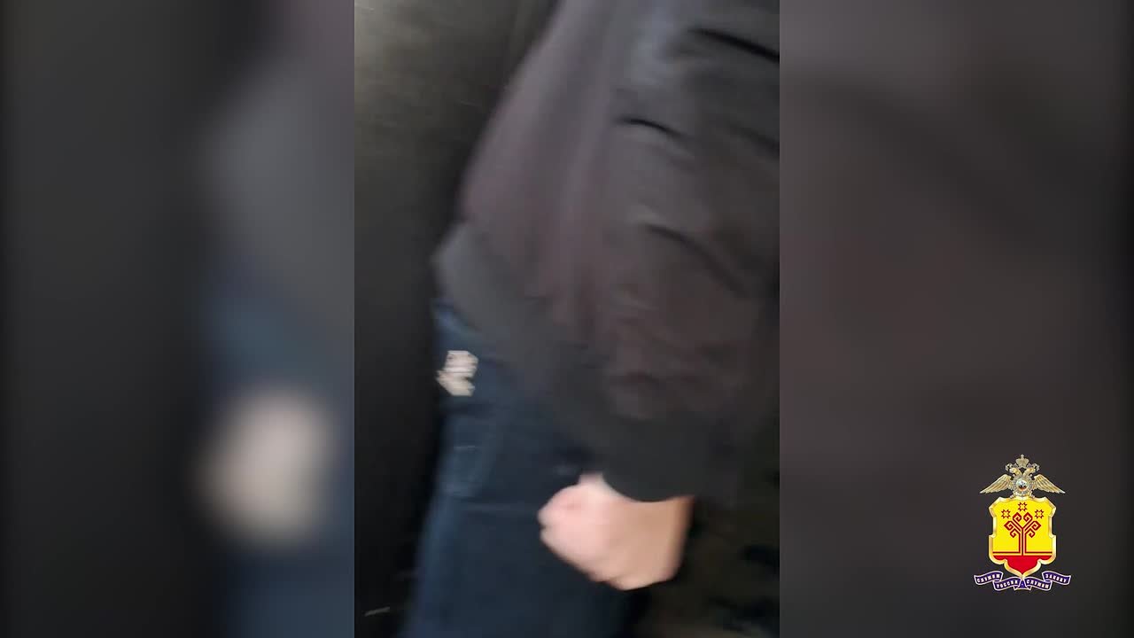 В Чувашии сотрудники уголовного розыска совместно с коллегами из Нижегородской области задержали братьев, подозреваемых в мошенничестве под предлогом оказания интимных услуг