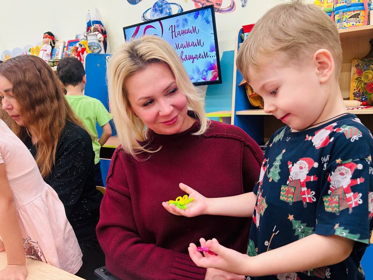 В преддверии Дня матери в образовательных учреждениях города прошли праздничные мероприятия В преддверии Дня матери в образовательных учреждениях города прошли праздничные мероприятия