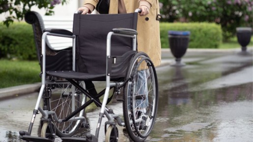 Суд не может обязать жильцов создать парковочные места для автотранспорта инвалидов