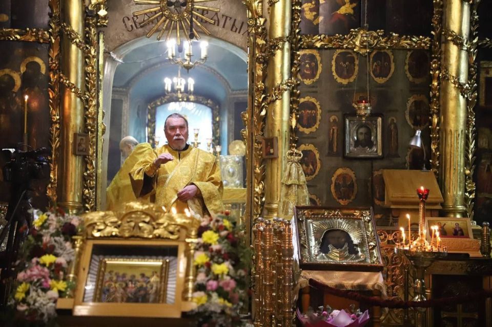 В Чувашии прошла духовная акция «Белые платочки» В Чувашии прошла духовная акция «Белые платочки»