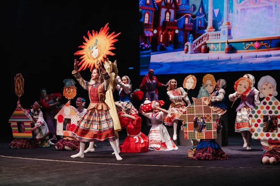 В Чувашии наградили победителей фестиваля школьных театров «Асам»