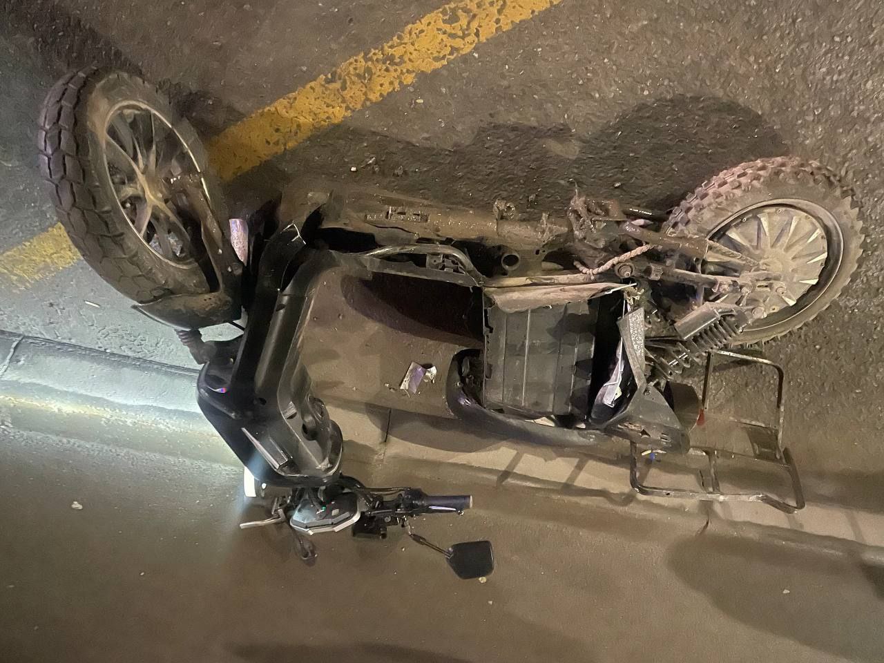 В Чебоксарах сотрудники Госавтоинспекции разбираются в обстоятельствах ДТП на улице Гражданской В Чебоксарах сотрудники Госавтоинспекции разбираются в обстоятельствах ДТП на улице Гражданской