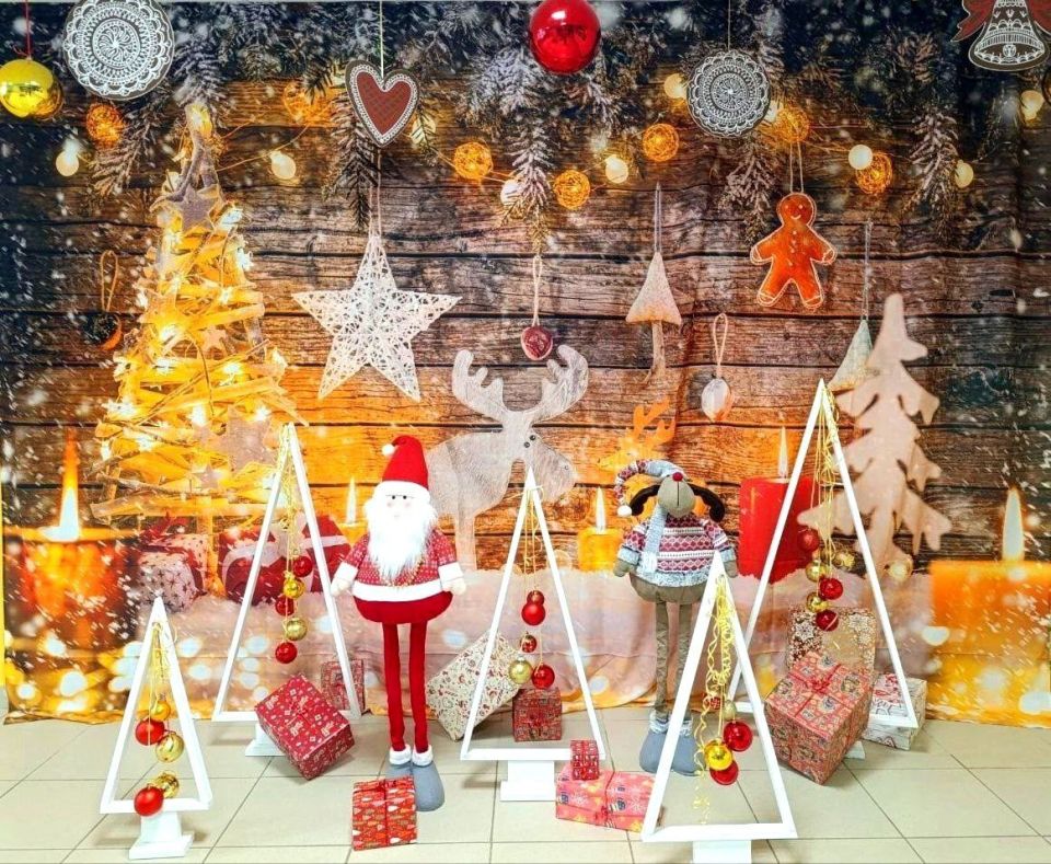 В преддверии самого волшебного праздника – Нового года – школы и детские сады Чебоксар преображаются, погружаясь в настоящую зимнюю сказку!