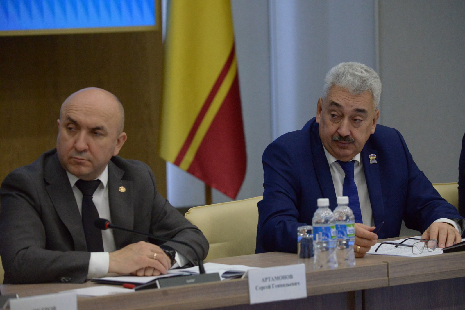 Леонид Черкесов: Госсовет Чувашии провел научно-практическую конференцию, посвященную 25-летию Конституции Чувашской Республики Леонид Черкесов: Госсовет Чувашии провел научно-практическую конференцию, посвященную 25-летию Конституции Чувашской Республики